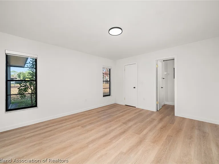 3407 Divot Rd — Photo 19