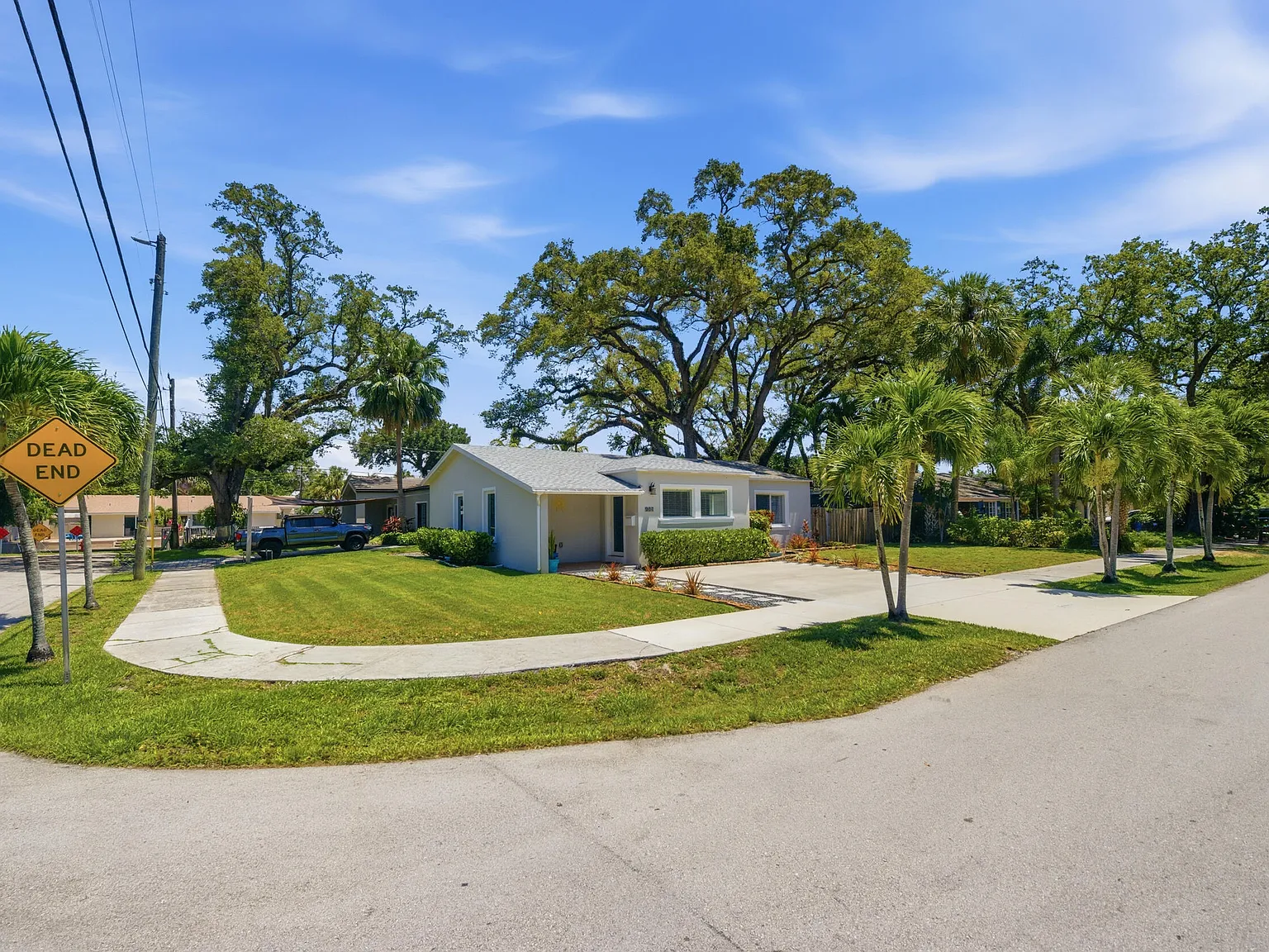 3 bed, 2.0 bath, 1450 sqft, $4,000 — Photo 3