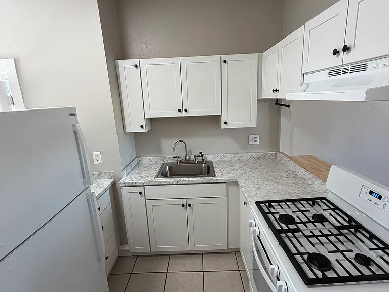 2476 W 29th Ave #3 — Photo 13