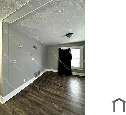 1635 Holmes St #2 — Photo 11
