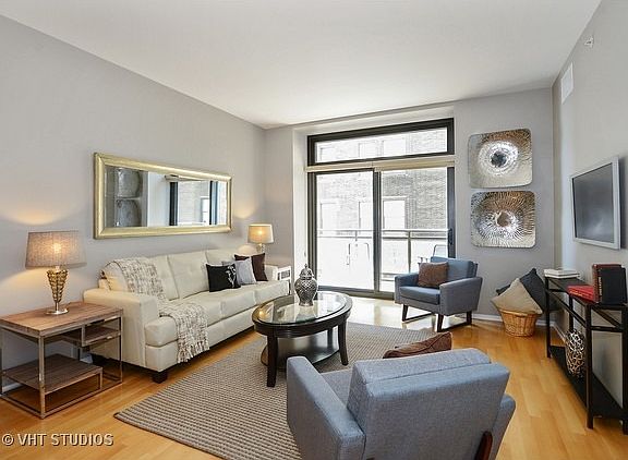 2nd image of 310 S Michigan Ave Unit 1807