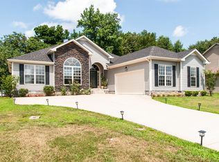 1160 Freedom Dr, Clarksville, TN 37042