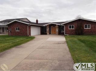 31248 San Juan St, Harrison Township, MI 48045