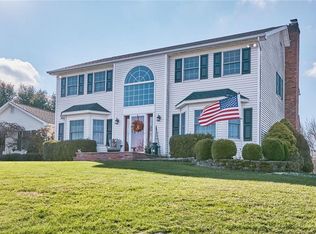 38 Beverly Rd, Chester, NY 10918