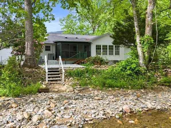 59 Tusquittee Creek Ln, Hayesville, NC 28904