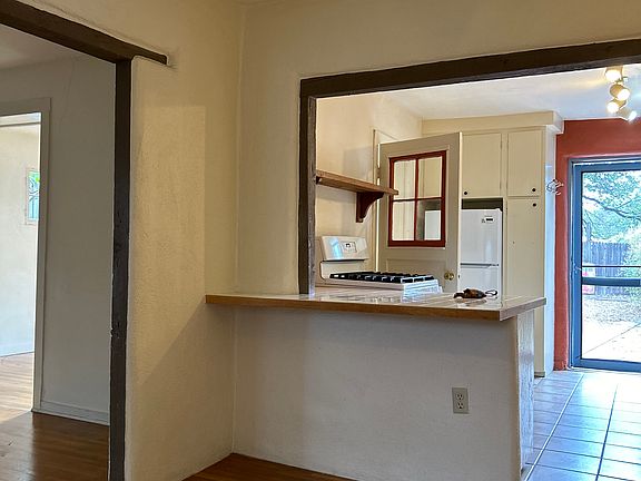 4th image of 966 Alto St #A