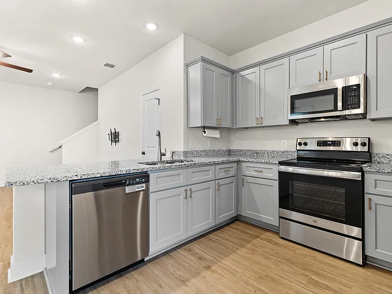 7615 Gramercy Way #102 — Photo 5