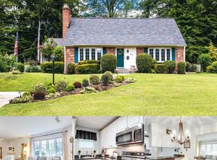 8810 Cromwell Dr, Springfield, VA 22151