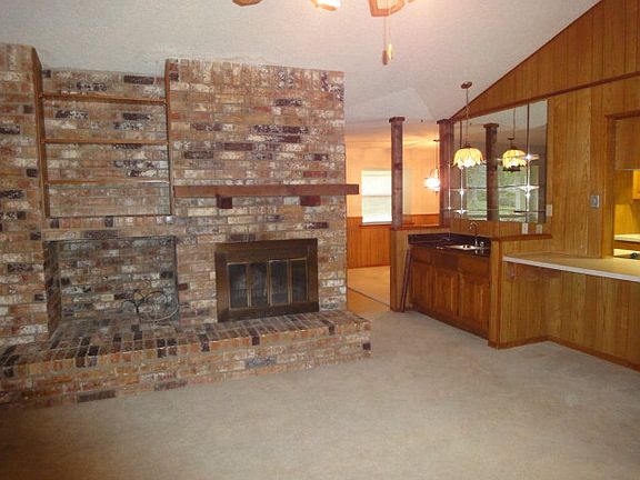 4th image of 203 Wentworth Dr