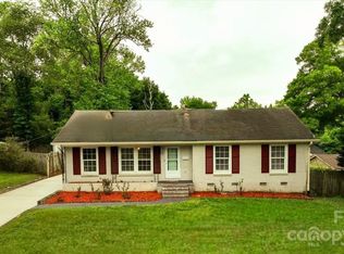 1223 Ranch Rd, Charlotte, NC 28208