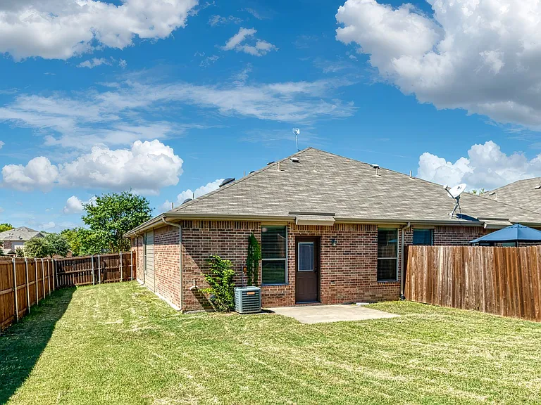 366 Schirra Ct — Photo 27