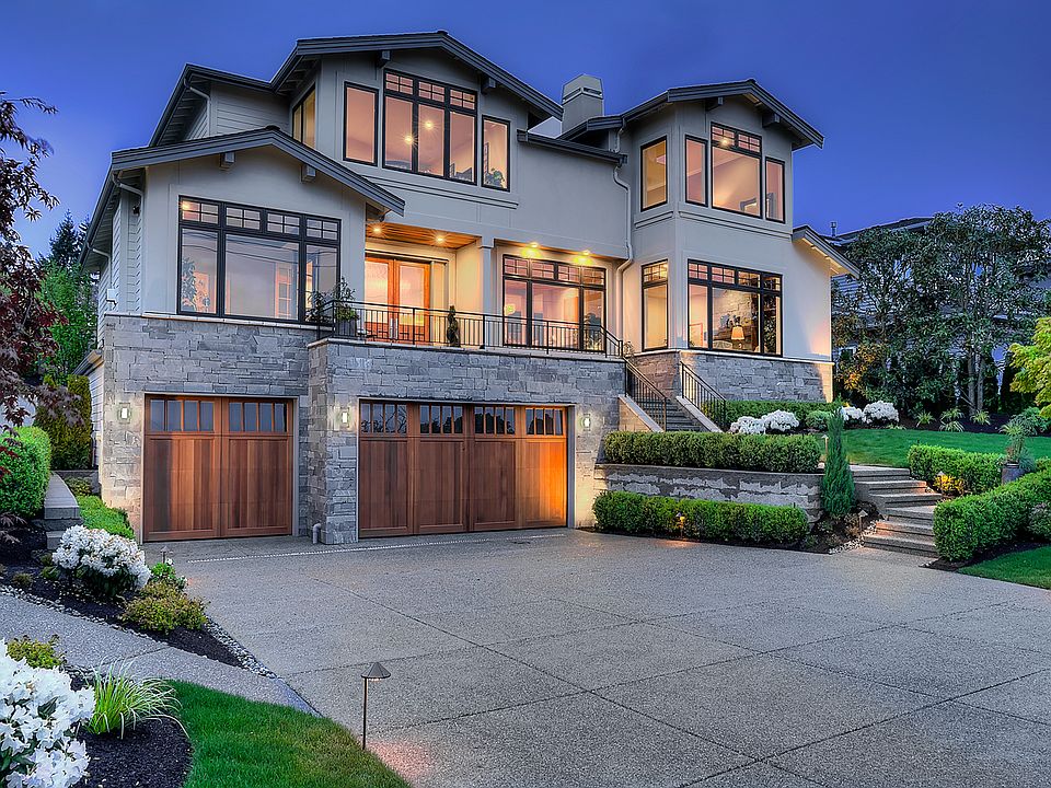 1st image of 1325 98th Ave NE