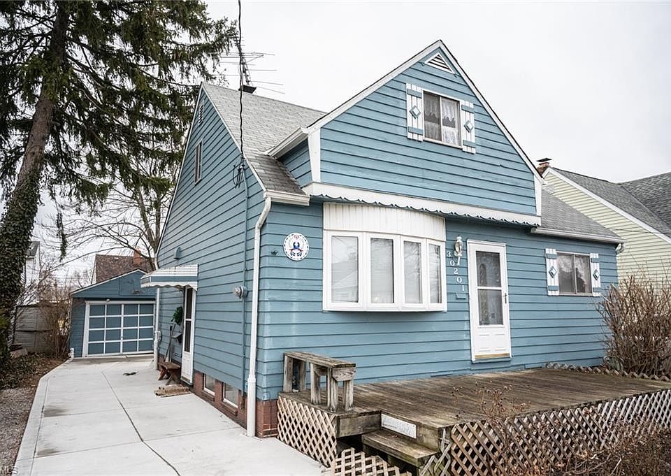 1st image of 30201 Royalview Dr