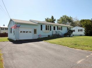 25 Robert Ave, Lewiston, ME 04240