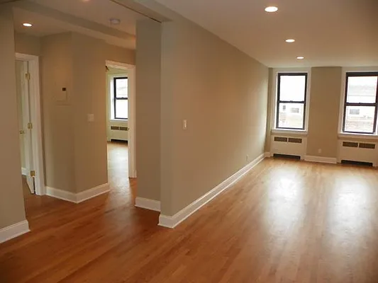 Sold by Velsor Realty | media 21