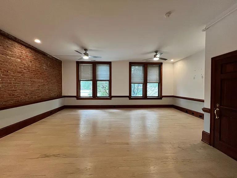 22 Campbell Ave SE — Photo 9