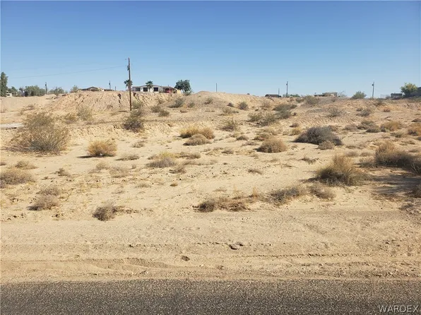 4769 E Beach Dr, Topock, AZ 86436