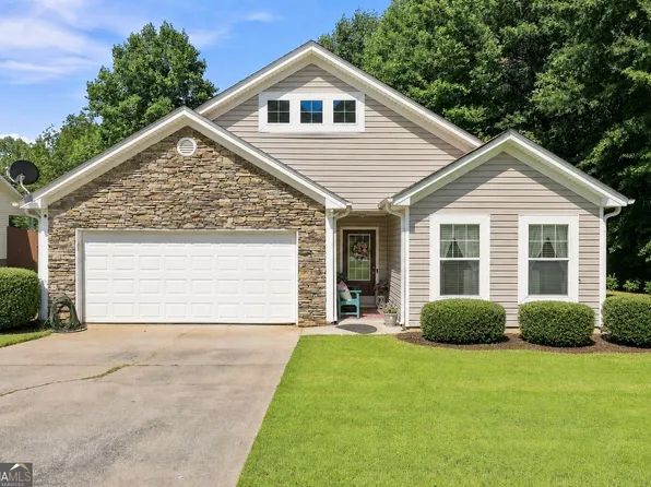 118 Meadowbrook Ln, Grantville, GA 30220