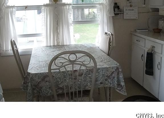 5th image of 205 Brooklea Dr