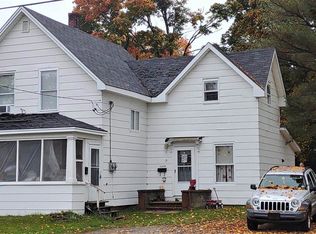 15 Main St, East Millinocket, ME 04430