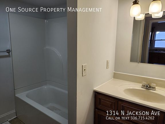 3rd image of 1314 N Jackson Ave