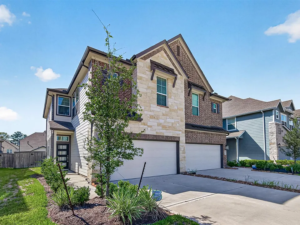 632 Silver Pear Ct