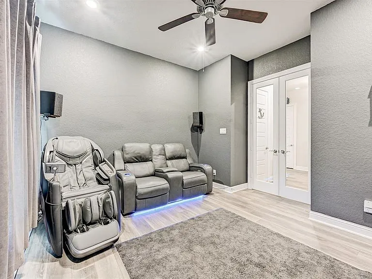 4221 Davis Oak Dr — Photo 11