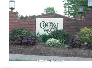 305 High Path Rd, Windsor, CT 06095