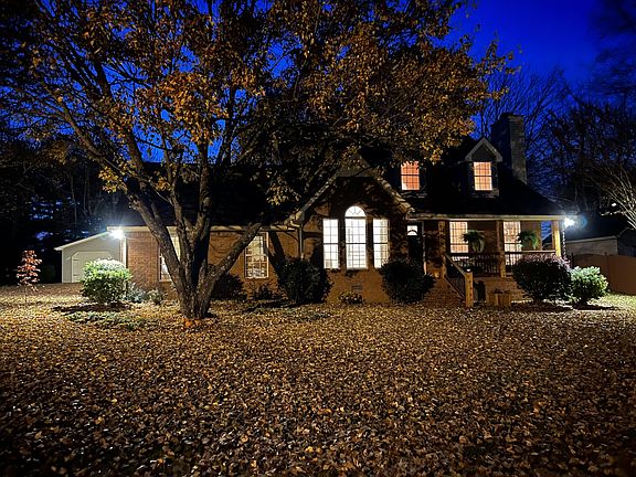 5th image of 102 Spicer Ct