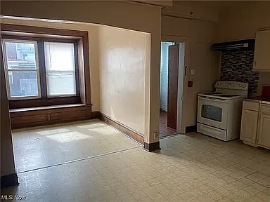 261 Lawson Ave — Photo 8
