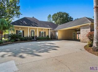 39283 David Dr, Prairieville, LA 70769