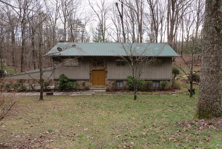 1st image of 133 Sherwood Ln