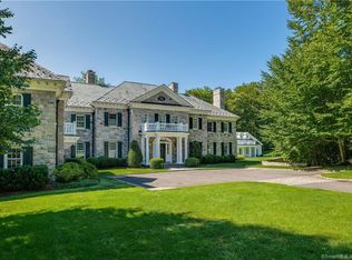 96 Conyers Farm Dr, Greenwich, CT 06831