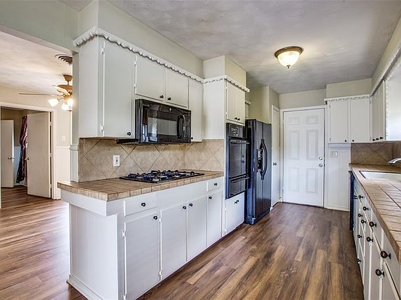 2nd image of 8477 Sweetwood Dr