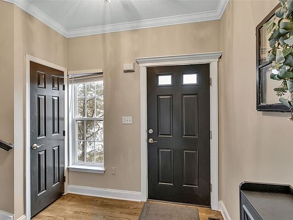 4th image of 775 Norwegian Spruce Dr