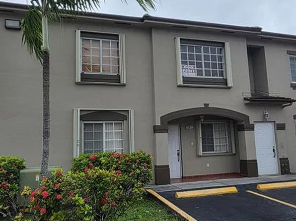 8000 W 28th Ct Unit 201, Hialeah, FL 33018