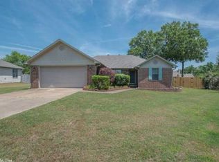 63 Ledrick Cir, Mayflower, AR 72106