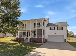 1086 Jason Cir, Ashland City, TN 37015