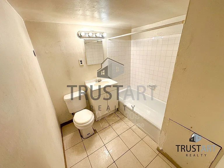 148 W Spencer St #1 — Photo 8