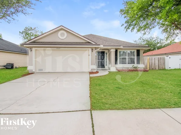 6869 W Southern Oaks Dr, Jacksonville, FL 32244