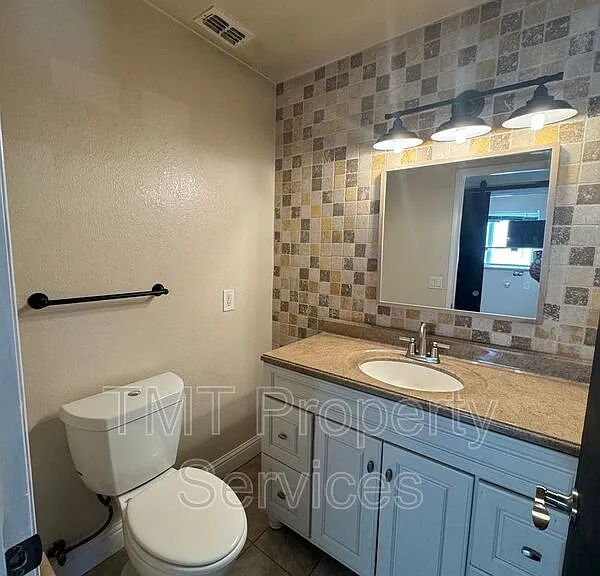 6931 Cobblestone Way — Photo 11