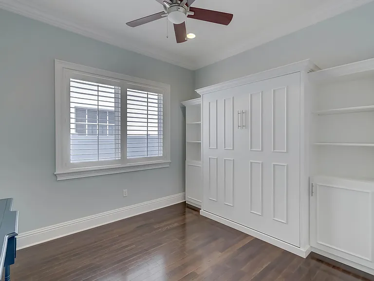 425 NE 11th Ave — Photo 48