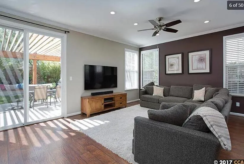 4 bed, 2.5 bath, 2023 sqft, $5,000 — Photo 3