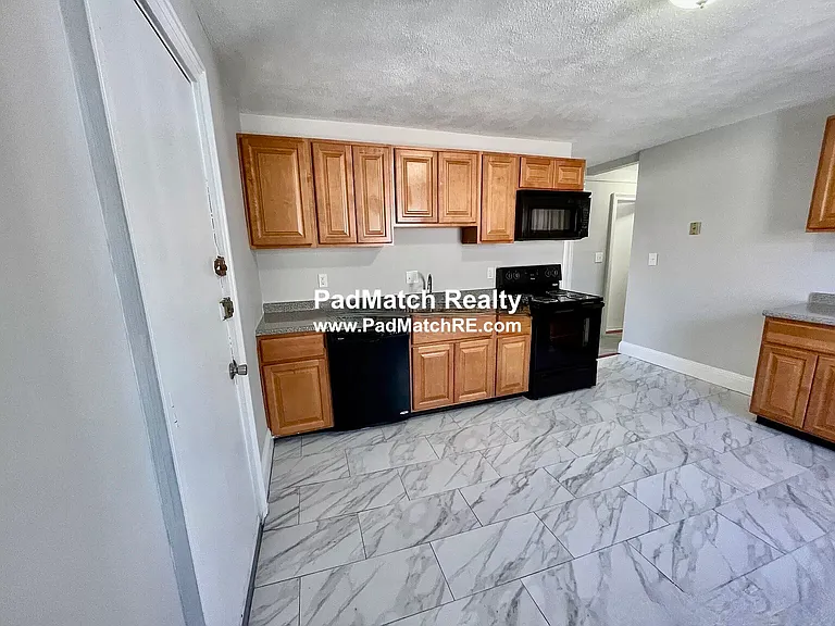 3 Winship Pl — Photo 8