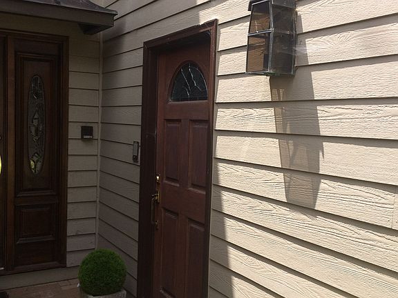 4th image of 4228 Lakeshore Ln