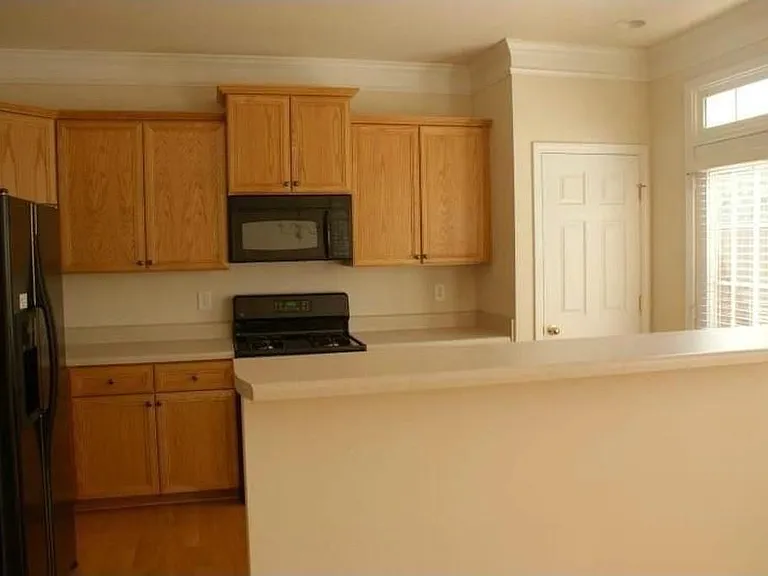 10841 Alderwood Cv — Photo 6