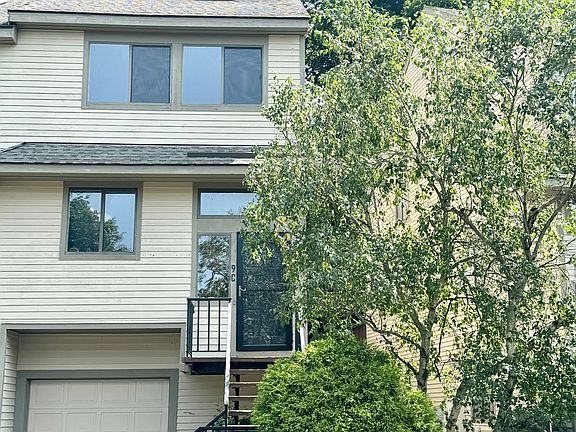 2nd image of 2435 Bedford St 9c #9C