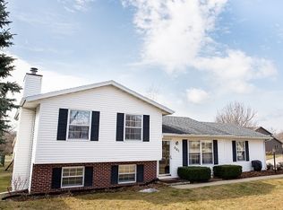 5701 Bellows Cir, Madison, WI 53716