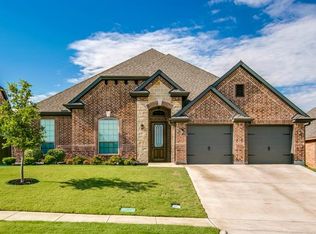 707 La Paloma Rd, Sanger, TX 76266