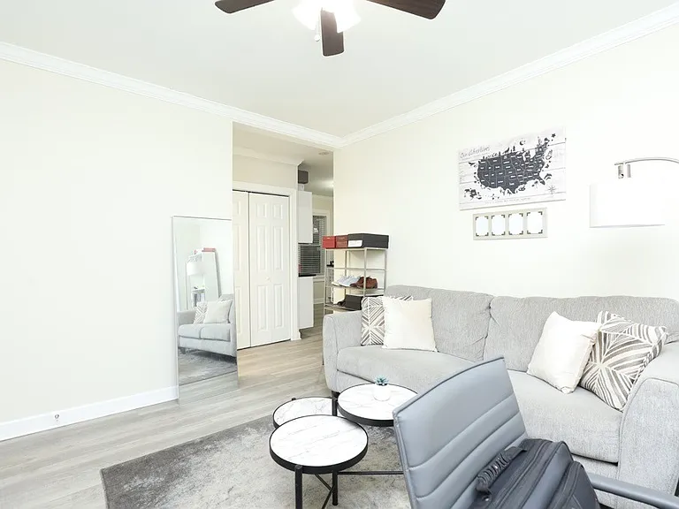 837.5 W Cornelia Ave #N2 — Photo 14